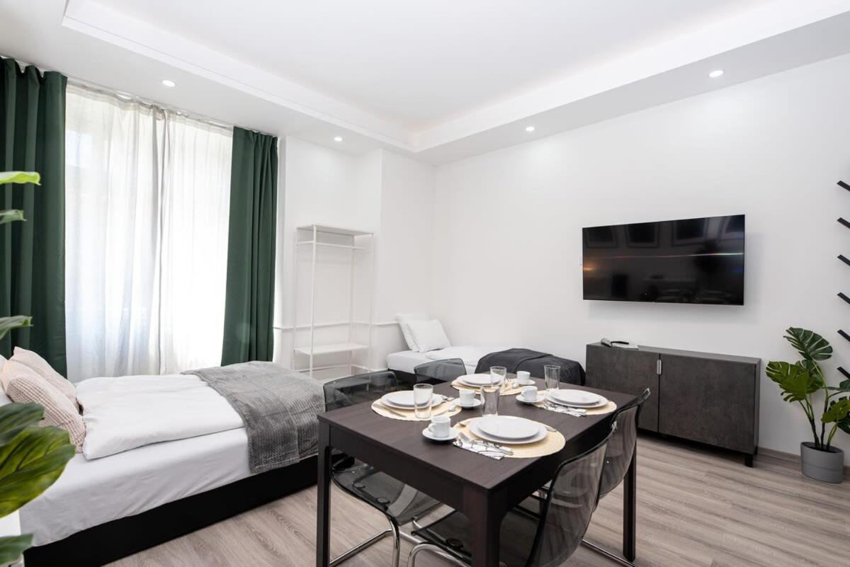 New Studio At The Best Location Budapest Bagian luar foto